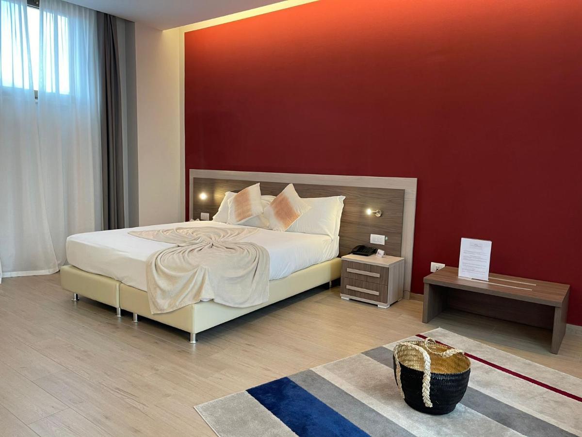 Palazzo Marignano Hotel Меленяно Екстериор снимка